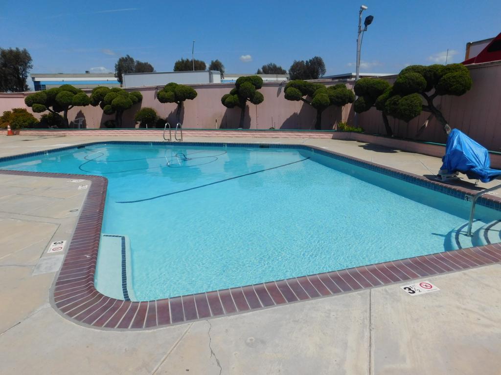Inns Of California ซาลีนาส ภายนอก รูปภาพ